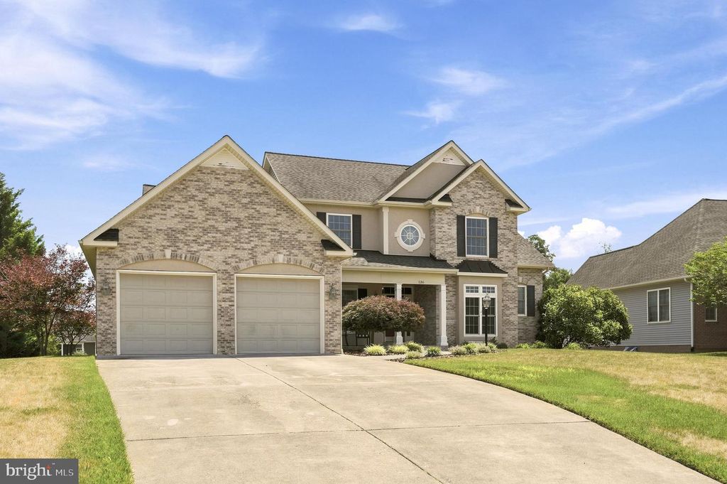 136 CAHILLE DR, Winchester, VA 22602