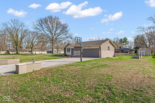 7695 Burns Drive, Brownsburg, IN 46112