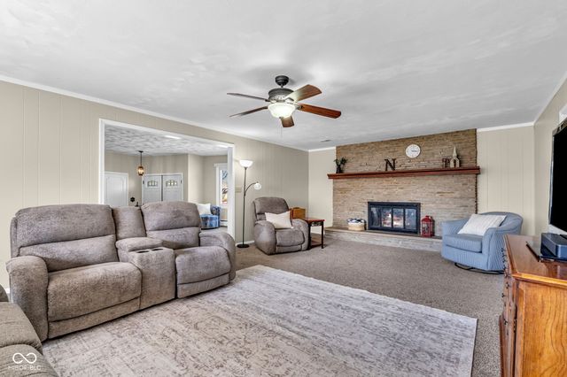 7695 Burns Drive, Brownsburg, IN 46112