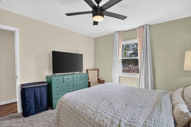 206 Hillcrest Road, Waterloo, IA 50701