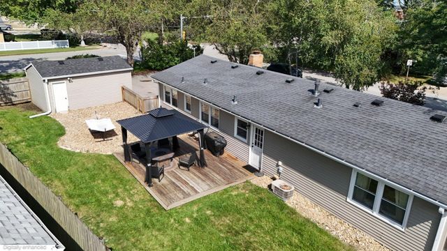 206 Hillcrest Road, Waterloo, IA 50701
