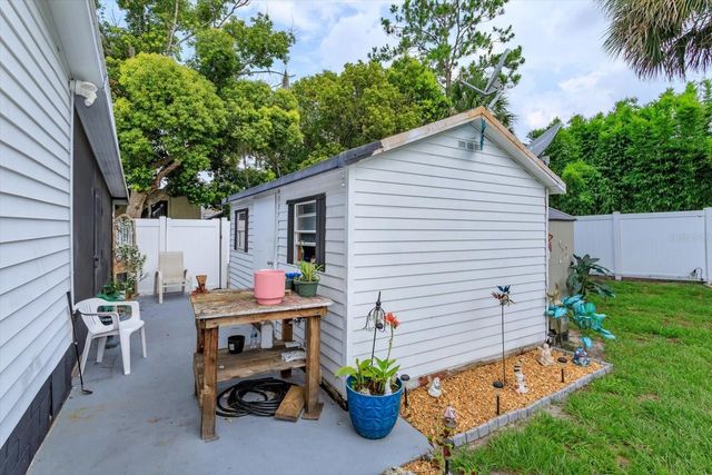 106 LEISURE WORLD DRIVE N, Debary, FL 32713