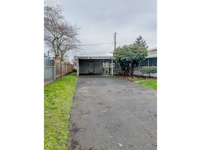 34098 EL ROBLE Ave, Eugene, OR 97405