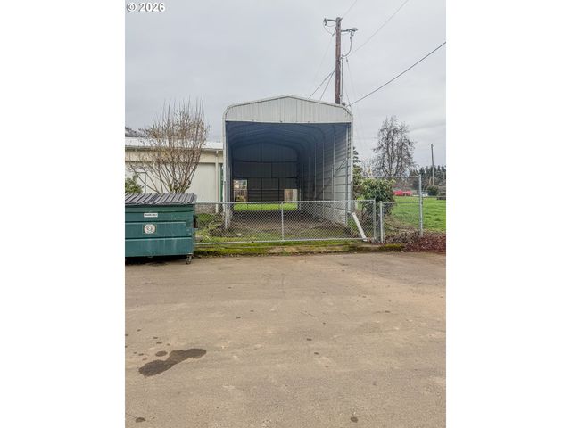 34098 EL ROBLE Ave, Eugene, OR 97405