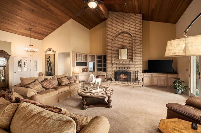 41849 John Muir Dr, Coarsegold, CA 93614