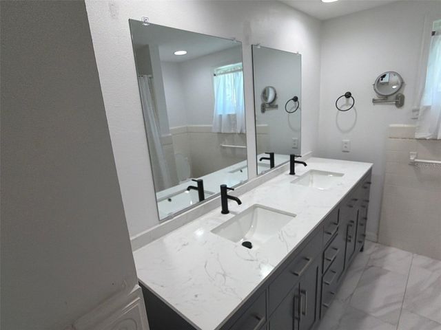 561 TARAWITT DRIVE, Longboat Key, FL 34228