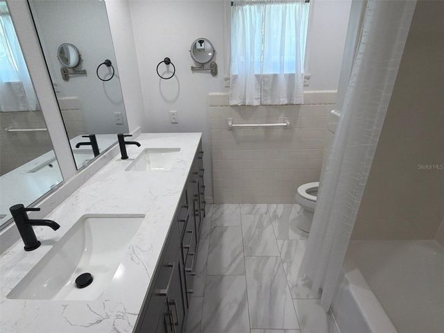 561 TARAWITT DRIVE, Longboat Key, FL 34228