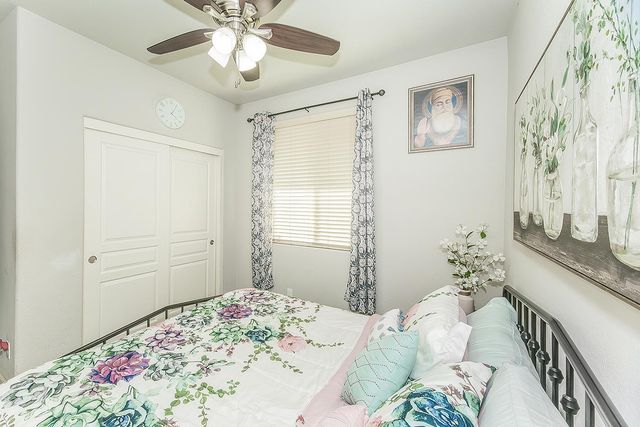 1142 S Pearwood Avenue, Fresno, CA 93727