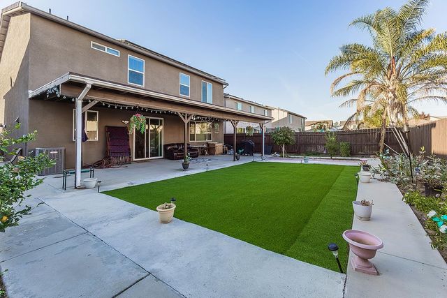 1142 S Pearwood Avenue, Fresno, CA 93727