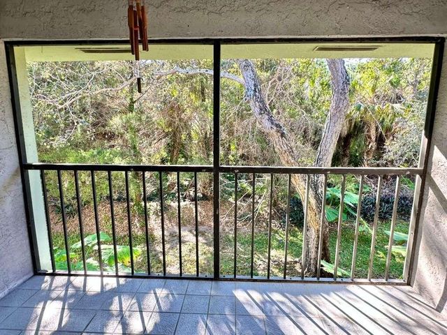 2101 Sabal Ridge Court G, Palm Beach Gardens, FL 33418