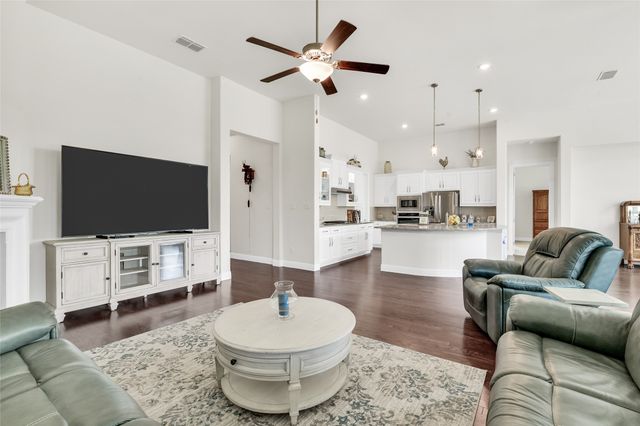 1709 Hamlet Drive, Fort Worth, TX 76052