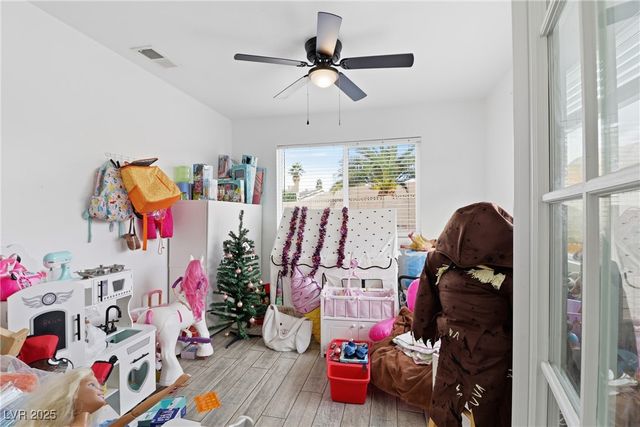 5836 Dunedin Court, Las Vegas, NV 89110