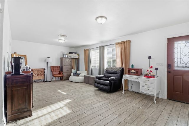 5836 Dunedin Court, Las Vegas, NV 89110