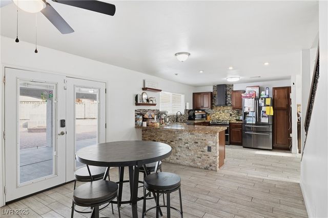 5836 Dunedin Court, Las Vegas, NV 89110