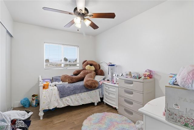 5836 Dunedin Court, Las Vegas, NV 89110