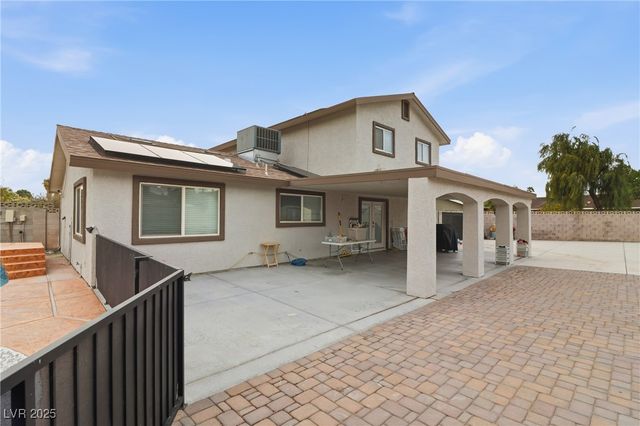 5836 Dunedin Court, Las Vegas, NV 89110