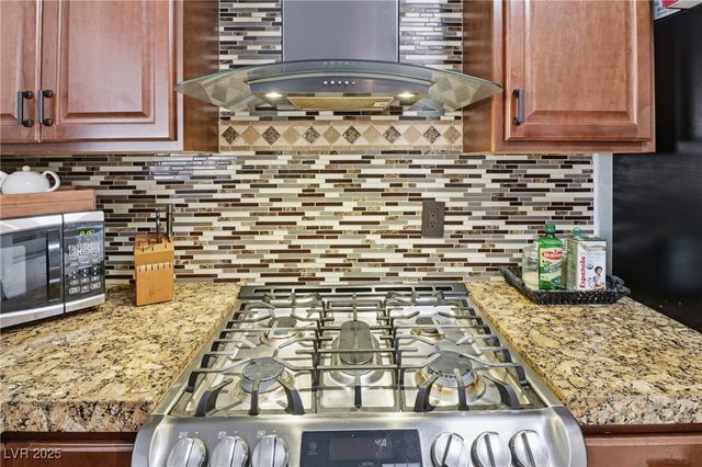 5836 Dunedin Court, Las Vegas, NV 89110