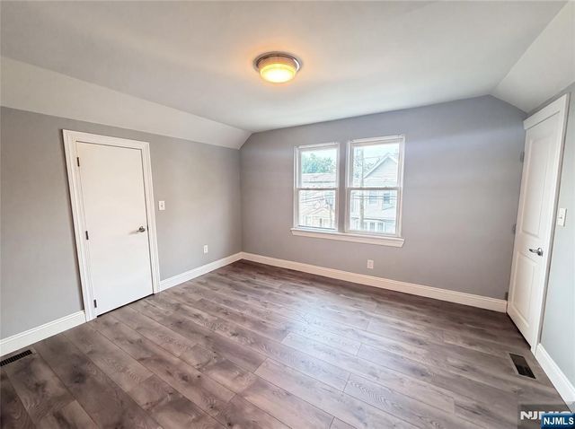 15 Arverne Terrace, Irvington, NJ 07111