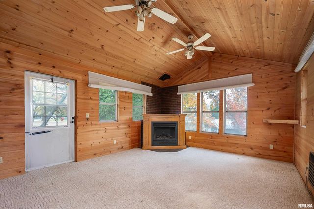 4 MAPLE Court, Colona, IL 61241