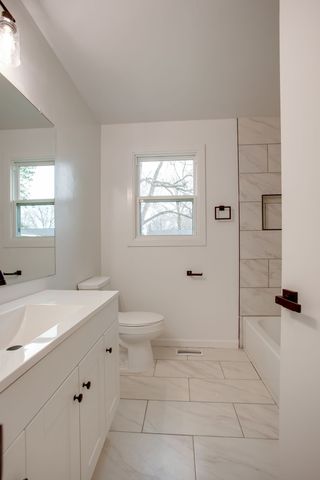 223 Hampton Rd, Columbia, TN 38401