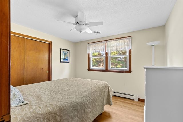 90 Village Ln, Wellfleet, MA 02667