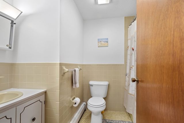 90 Village Ln, Wellfleet, MA 02667