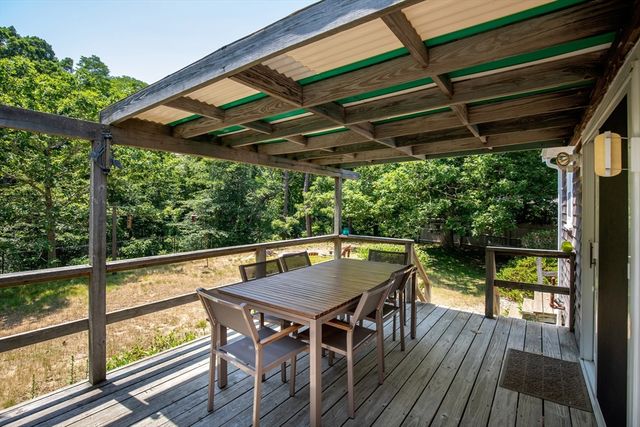 90 Village Ln, Wellfleet, MA 02667