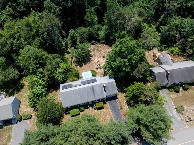 90 Village Ln, Wellfleet, MA 02667