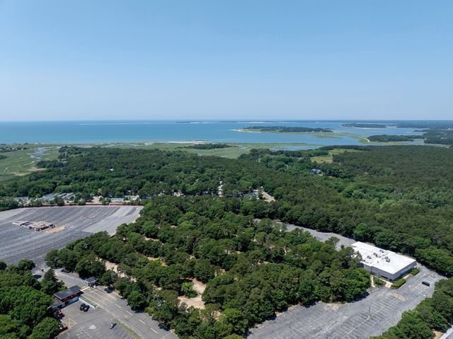 90 Village Ln, Wellfleet, MA 02667