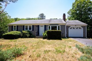 90 Village Ln, Wellfleet, MA 02667