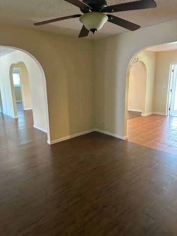 1700 NW 84th Drive, Coral Springs, FL 33071