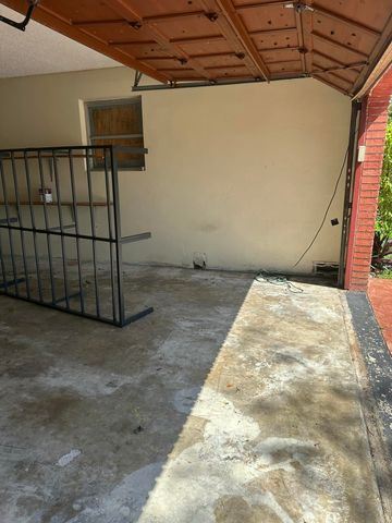 1700 NW 84th Drive, Coral Springs, FL 33071