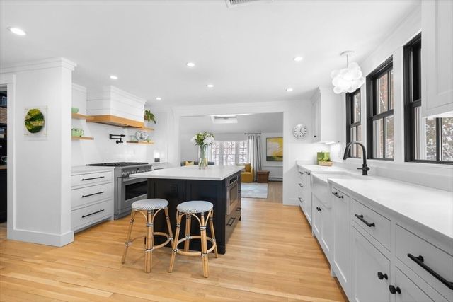 4 Rachaels Lane, Duxbury, MA 02332