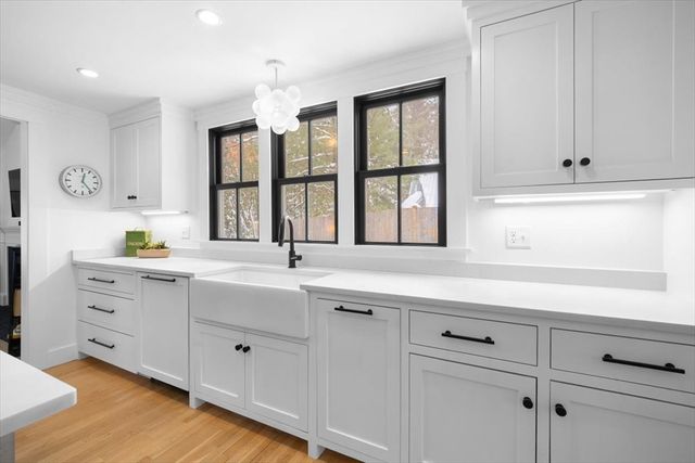 4 Rachaels Lane, Duxbury, MA 02332