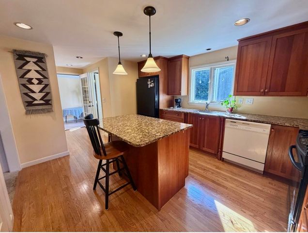 10 Pearson Drive, Dover, NH 03820