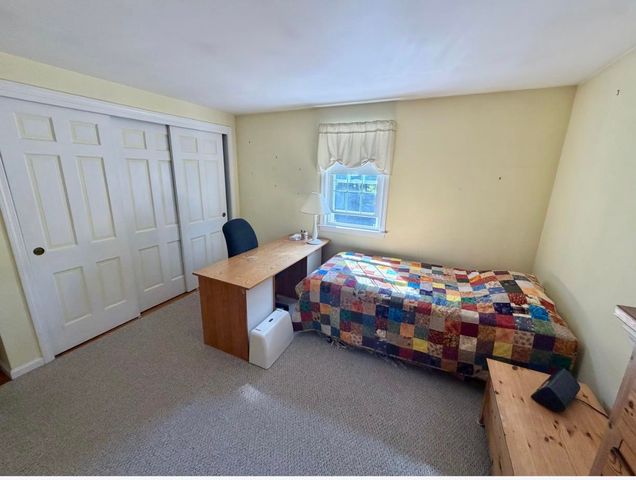 10 Pearson Drive, Dover, NH 03820