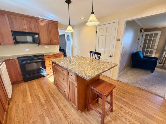 10 Pearson Drive, Dover, NH 03820
