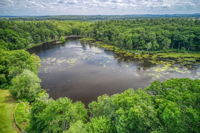 96 Sweetwater Ave 9, Bedford, MA 01730