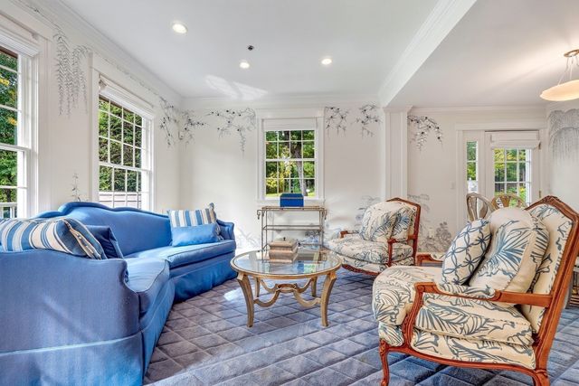 96 Sweetwater Ave 9, Bedford, MA 01730