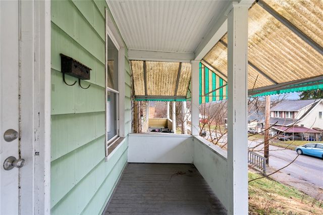 1203 Cunningham Ave, New Castle, PA 16101