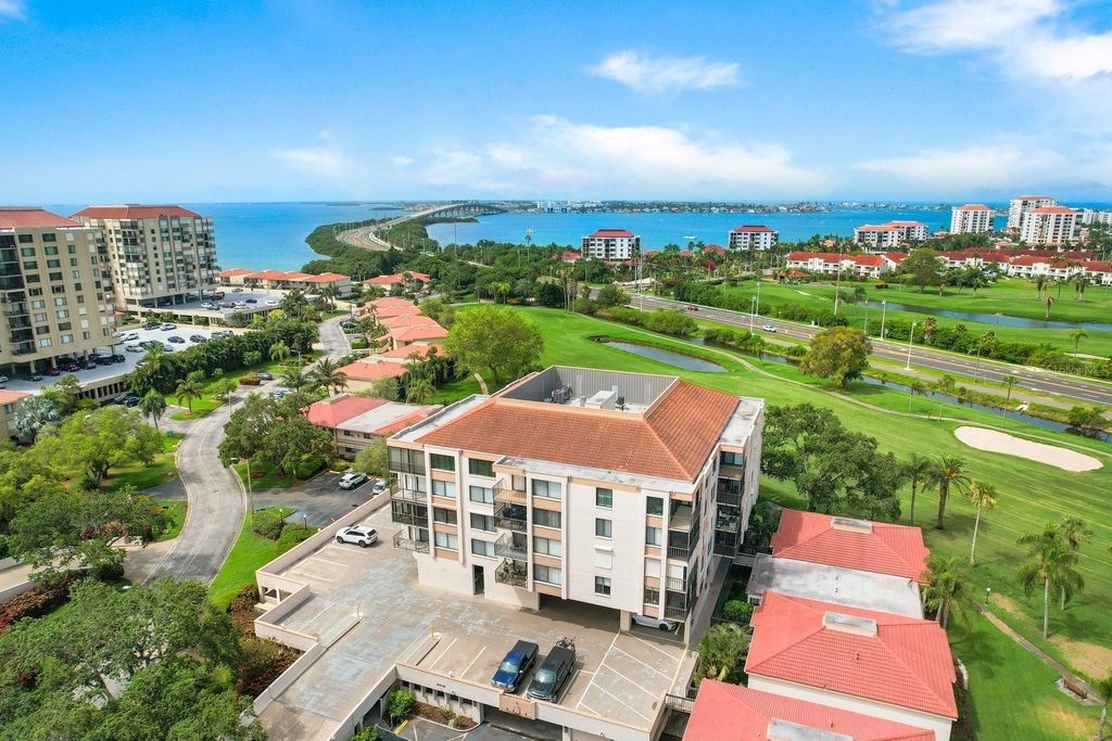 6269 PALMA DEL MAR BOULEVARD S 302, St Petersburg, FL 33715