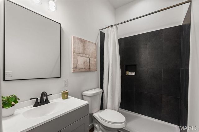 3332 Wisconsin Avenue, St Louis, MO 63118