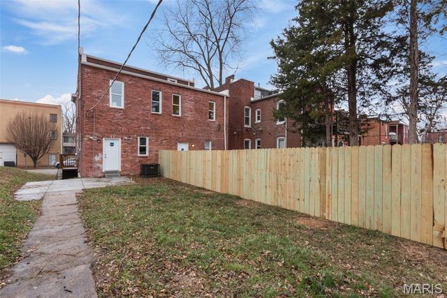 3332 Wisconsin Avenue, St Louis, MO 63118