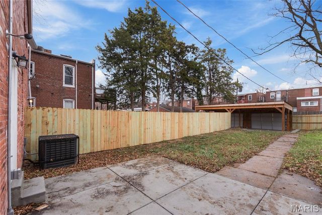 3332 Wisconsin Avenue, St Louis, MO 63118