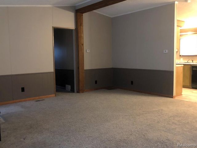 608 Holly Court, Jonesville, MI 49250