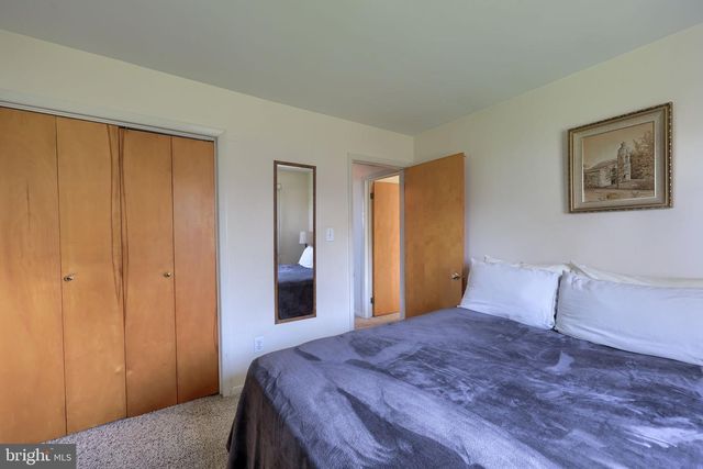 974 HERMOSA AVE, Lancaster, PA 17601