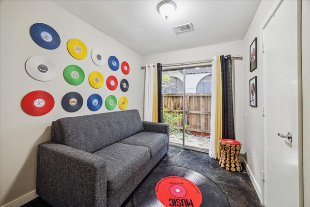 6111 Gehring Street, Houston, TX 77021