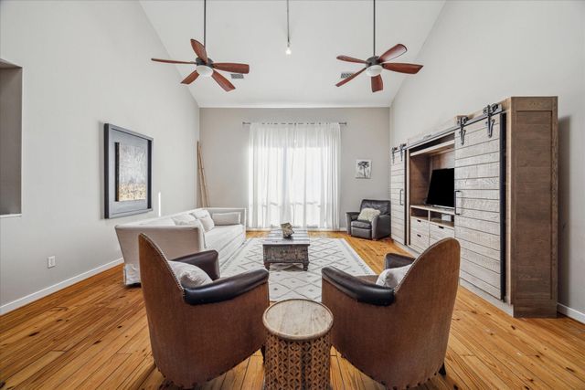 6111 Gehring Street, Houston, TX 77021
