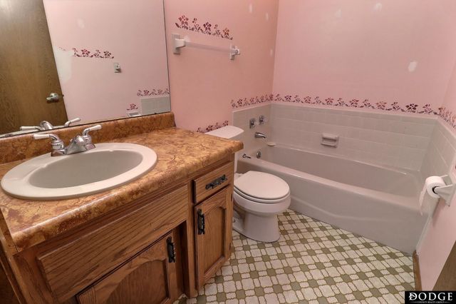 2834 Reed Lane, Fremont, NE 68025