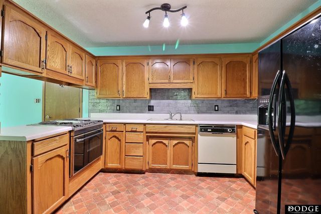2834 Reed Lane, Fremont, NE 68025